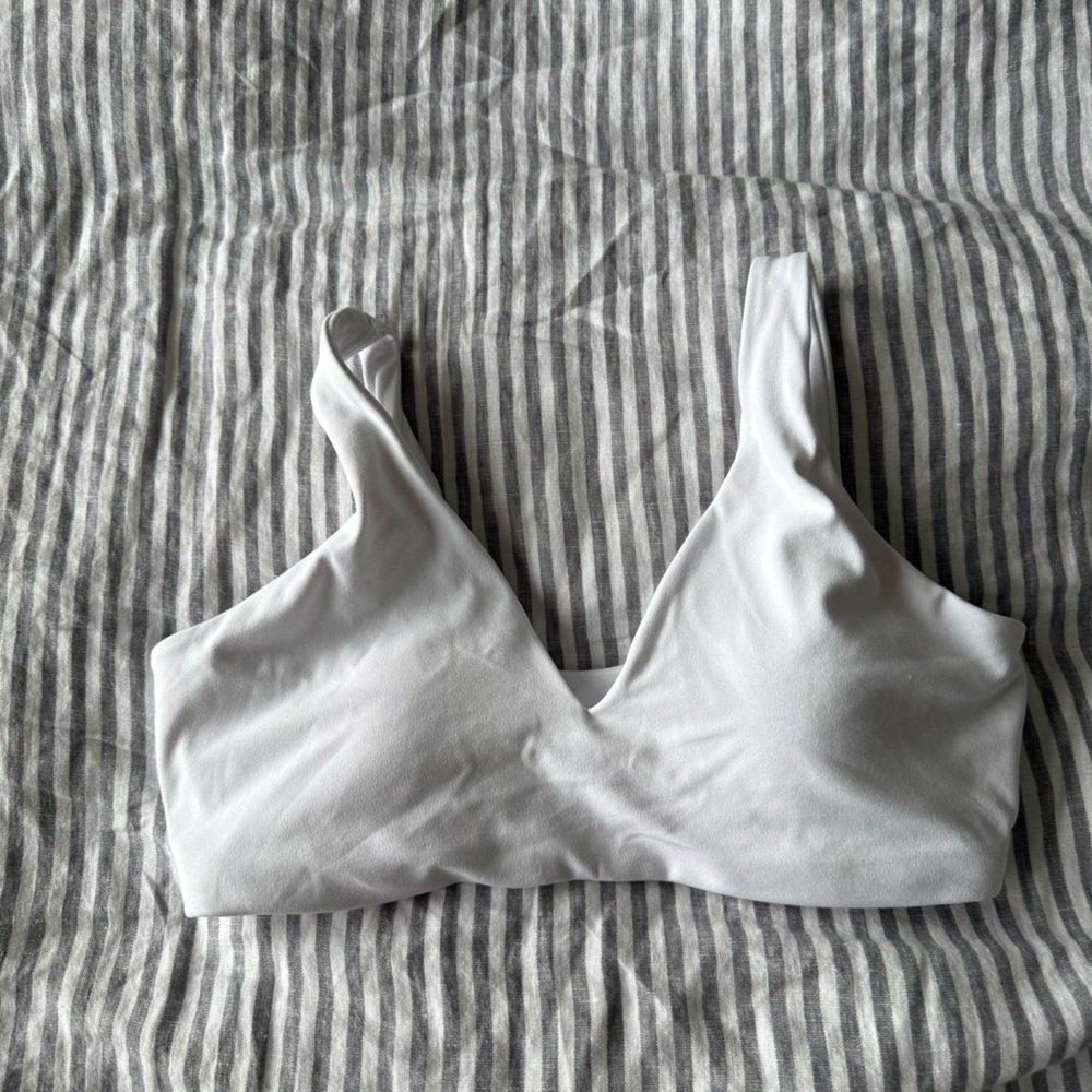 Oner Active SoftMotion White Scoop Bralette